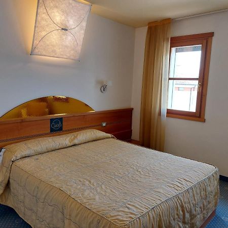Hotel Ristorante La Casona Feltre Kültér fotó