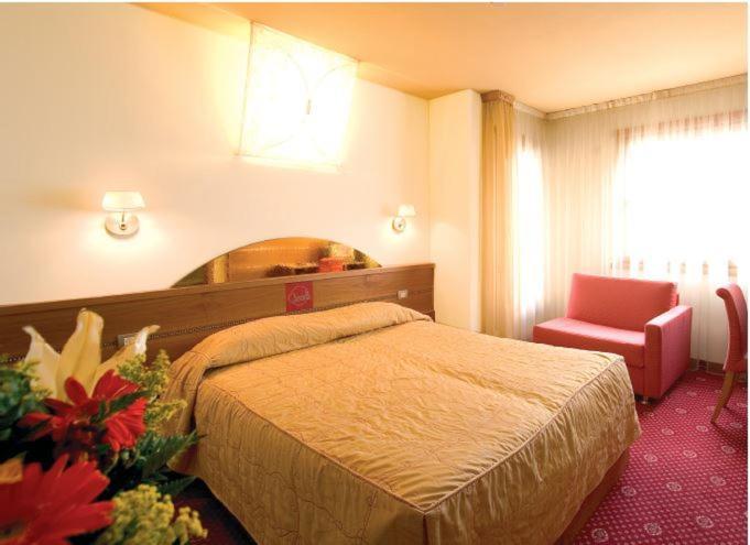 Hotel Ristorante La Casona Feltre Kültér fotó