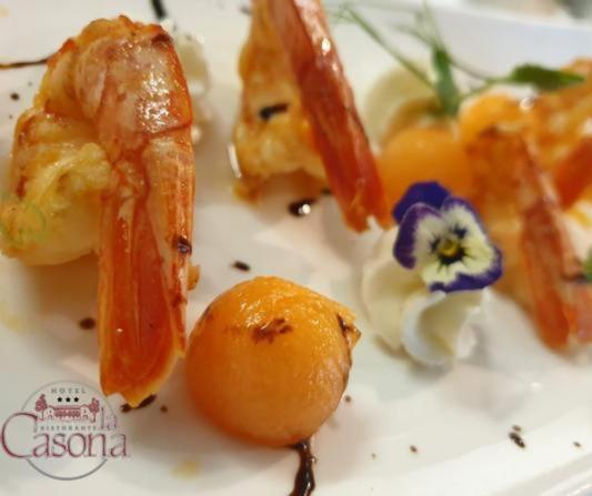 Hotel Ristorante La Casona Feltre Kültér fotó
