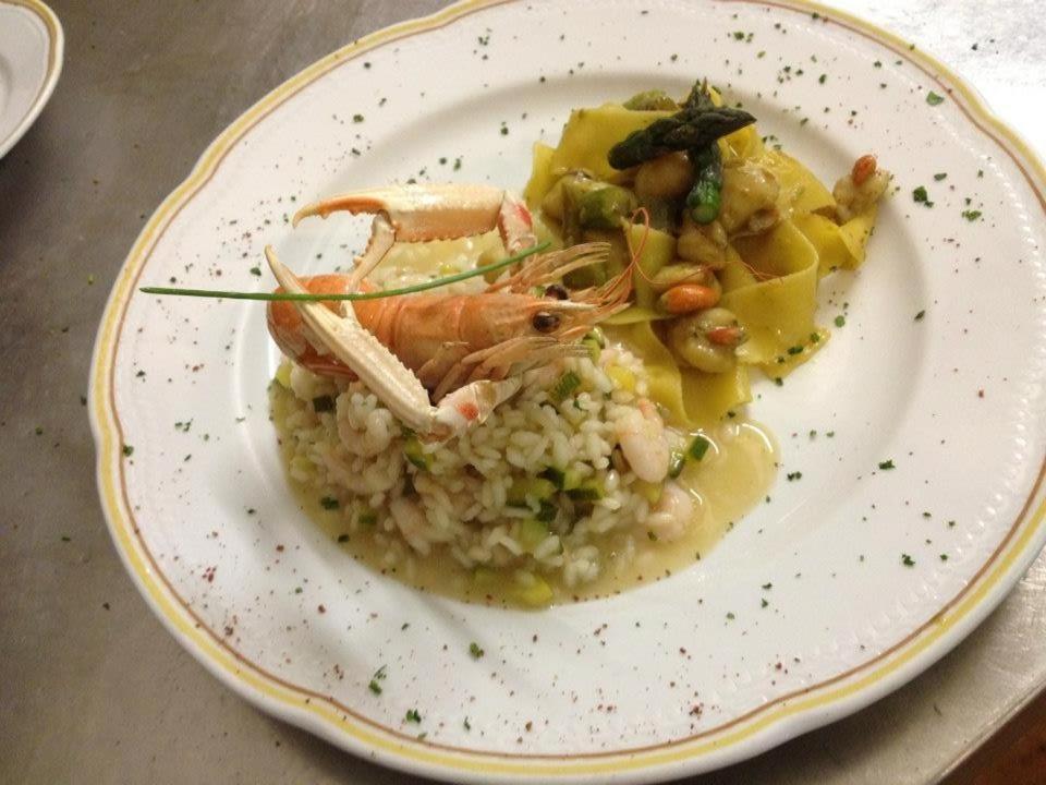 Hotel Ristorante La Casona Feltre Kültér fotó